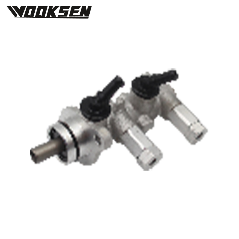 XUI1662L Master Cylinder